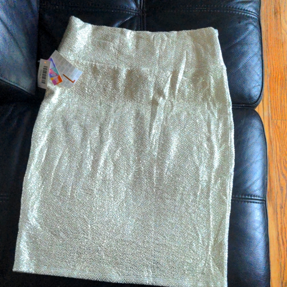 NWT L LuLaRoe Cassie Skirt- Elegant Collection